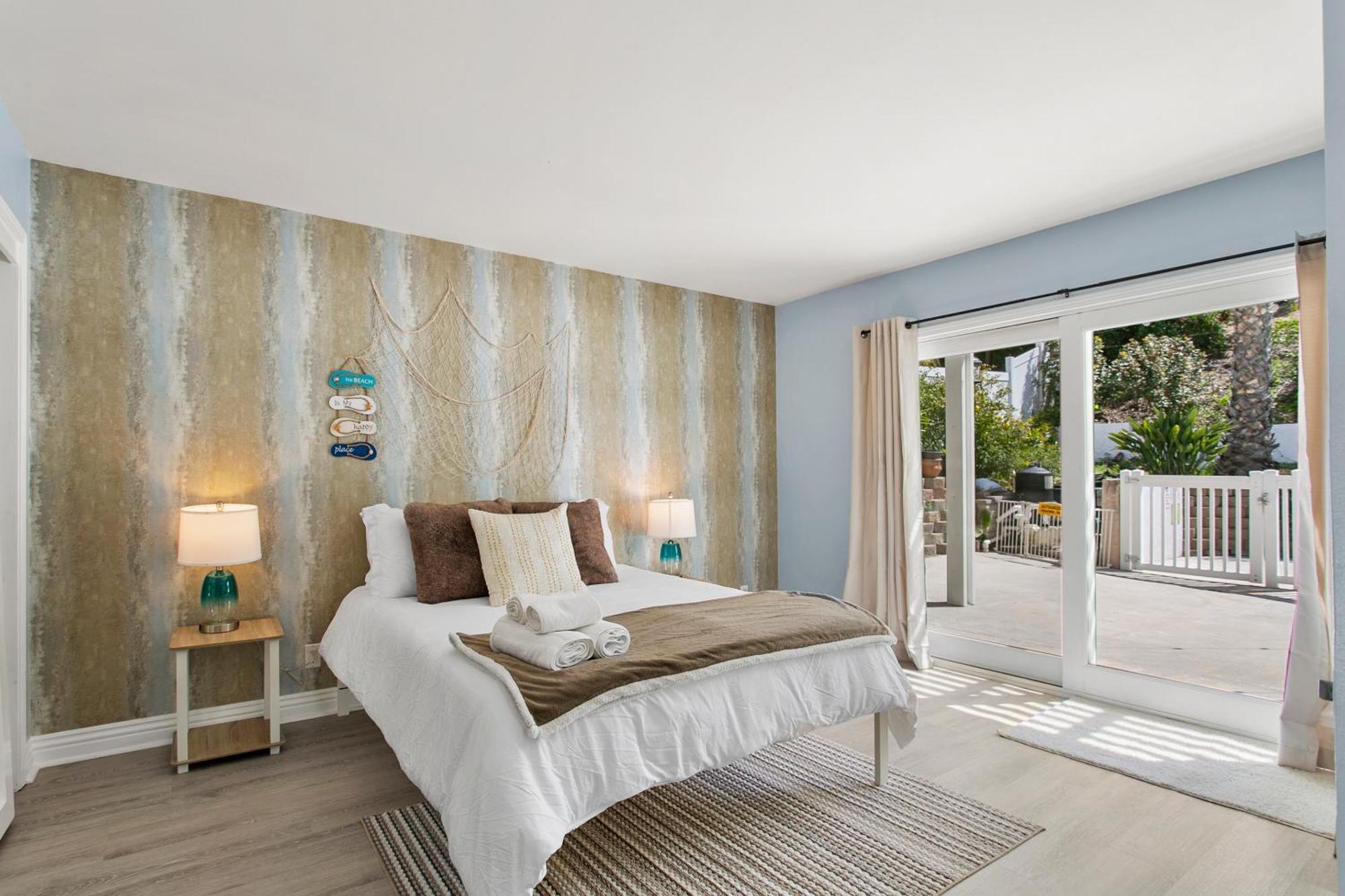 מיסיון וייחו Stunning Coastal Escape With Private Pool, Spa, Arcade, Disney, Beach מראה חיצוני תמונה